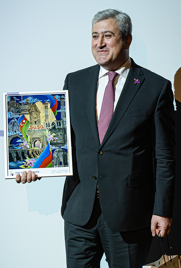 Ambassador Zaur Ahmadov, Cənab Səfir Zaur Əhmədov